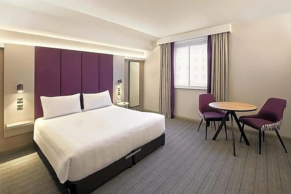 Premier Inn London Greenwich-1